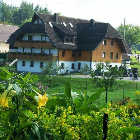 Вилла Ferienbauernhof-Holops Санкт-Георген-им-Шварцвальд Экстерьер фото